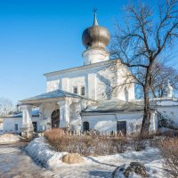 Успенская церковь Пскова :: Юлия Батурина