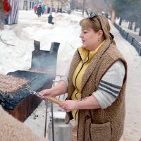 Свежее ли мяско? - да обижаете, вчера ещё возле рынка гавкало..:-) :: Андрей Заломленков