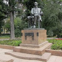 Памятник Рахманинову :: Алексей Виноградов