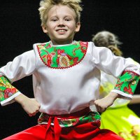 Дедушкин  танец :: михаил пасеков