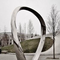 Скульптура «Бесконечная кривая» в парке Зарядье :: Елена (ЛенаРа)