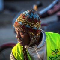 Водитель одноместного такси...Кения! :: Александр Вивчарик