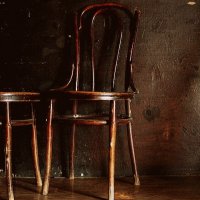 Старые стулья :: Елена Минина
