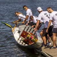 Спуск на воду :: Александр 