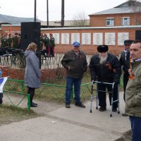 Поклонимся великим тем годам... и людям :: Владимир Леонтьев