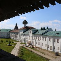 Двор монастыря :: Ольга 
