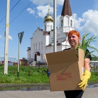 Жизнь вокруг храма :: Валерий Михмель 