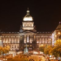 Вацлавская площадь в ночи :: Сергей 