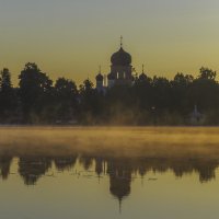 Туман над Введенским озером :: Сергей Цветков