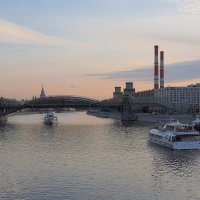 Вечером у Бородинского моста :: Евгений Седов