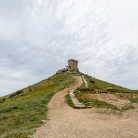 Башня крепости Чембало :: Андрей Щетинин