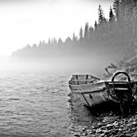Лодка в тумане :: Андрей Ананьев 