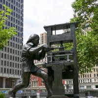 Памятник Бенджамину Франклину - соратнику Дж.Вашингтона :: Юрий Поляков
