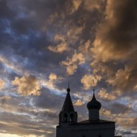 закат над Знаменским монастырем :: Георгий А