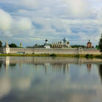 Тихвинский Богородичный Успенский монастырь :: Сергей Кочнев