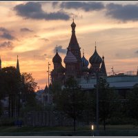 Проплывая по Москва реке :: Михаил Розенберг