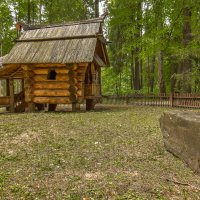 Избушка Бабы Яги в Абрамцево :: юрий поляков