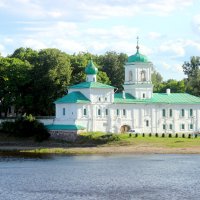 вид на Спасо-Преображенский Мирожский монастырь :: Дмитрий Солоненко