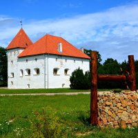 Эстония. Замок Пуртсе (XVI век). :: Ольга Кирсанова