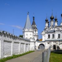 фортификационные стены Благовещенского монастыря :: Георгий А