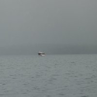 ...дождь и туман опустились на озеро в считанные минуты... :: Galina Dzubina