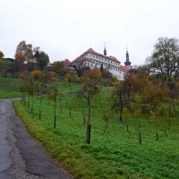 Осень в Пражском граде :: Ольга 