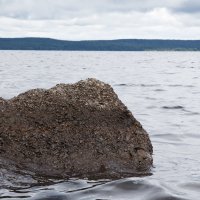 Камень в онежском озере :: Ульяна Янтарь