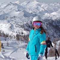 Маленькая горнолыжница :: Galina Solovova