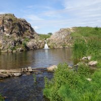 Маленький водопад :: Елена П