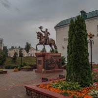 Витебск.Памятник князю Ольгерду :: Сергей Цветков