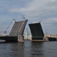 Разведенные мосты :: Татьяна 