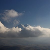 Эльбрус в облаках парит IMG_1502 :: Олег Петрушин