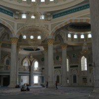 Центральный зал в Белой мечети города Нур Султан...Намаз,Свято. :: Андрей Хлопонин