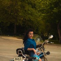 Мотоциклистка :: Марина Семеновская