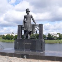 Памятник А.С.Пушкину в Твери :: Елена Елена