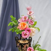 Черная ваза с цветами :: Ольга Бекетова