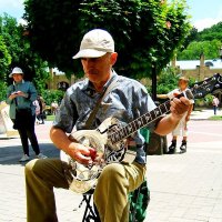 Уличный  гитарист.. :: Евгений БРИГ и невич