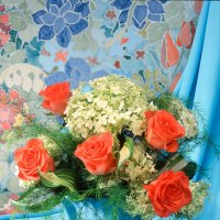 Розы и гортензия в голубой вазе :: Ольга Бекетова