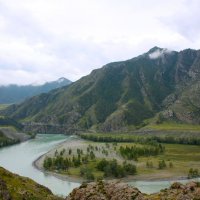 Здесь Чуя вливается в Катунь. :: Людмила И. 