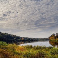 Осенью на реке :: Нина Богданова
