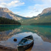 Emerald Lake. Alberta Canada. :: Alexander Hersonski