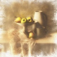 кувшин и яблоки :: Viacheslav Krasnoperov