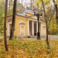 «Храм Меланхолии» в Царицино, он же павильон Нерастанкино. :: Евгений Седов