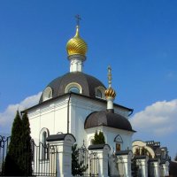 Церковь при храме :: Сергей Карачин