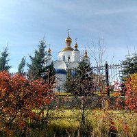 Храм в Цветах Осени... :: Дмитрий Петренко