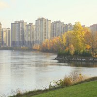 Осень в городе :: Валентина 