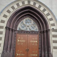 Дверь церкви Петра и Павла :: Марина Птичка