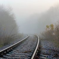 Туман на железной дороге.. :: Юрий Стародубцев