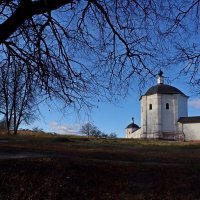 Южная башня Свенского монастыря :: Евгений 