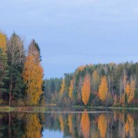 Осень на реке :: Сергей Кочнев